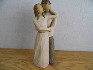 lot 38 image: Willow Tree Couple