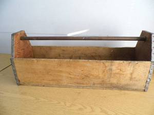 lot 53 image: Vintage Toolbox