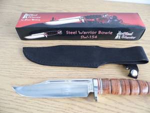 lot 73 image: Steel Warrior Bowie Knife