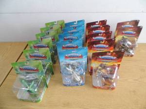 lot 77 image: Skylander Figures