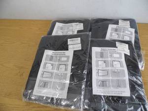 lot 107 image: Lot of 4 Magnetic Screen Doors