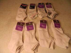 19 New Pairs of Womens Socks