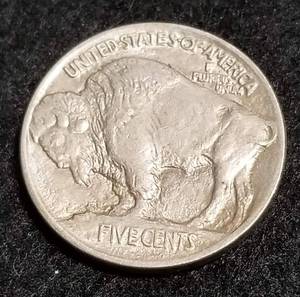 1913 TYPE 1 BUFFALO NICKEL (looks AUUNC in hand)