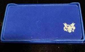 1986 US ELLIS ISLAND COMMEMORATIVE SILVER DOLLAR & CLAD HALF 2 COIN SET