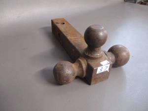 lot 37 image: Ball Hitch