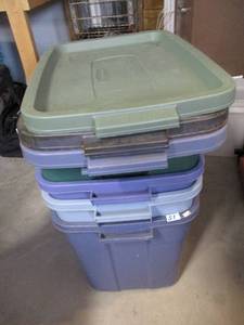lot 51 image: 4 Plastic Totes
