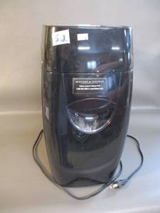 lot 52 image: Paper Shredder