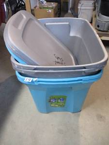 lot 54 image: 4 Plastic Totes