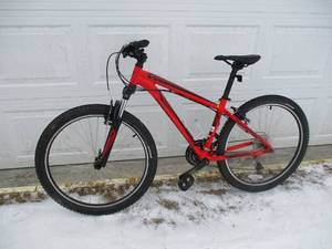 lot 6 image: Specialized 12 speed Bicycle