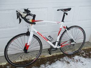 lot 47 image: Novara Road Bike