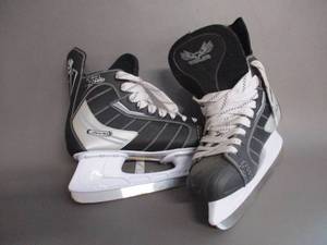 lot 67 image: Tour Ice Skates