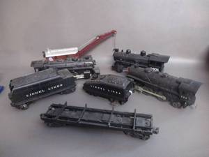 lot 70 image: 7 Model Train Cars