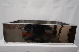 lot S4 image: Hammered Stainless Steel - Kitchen SINGLE Farmhouse Sink -33X22