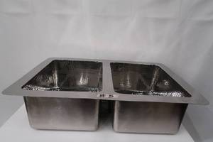 lot S5 image: Hammered Stainless Steel - 5050 Kitchen Double 33X22