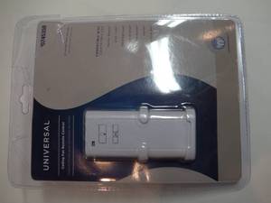 lot 74 image: Harbor Breeze 1-Speed Off-white Handheld Universal Ceiling Fan Remote Control