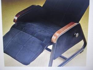 lot 12 image: Zero Gravity Chair open box Retail ...