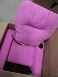 lot 20 image: Child Size Recliner open box Retail...