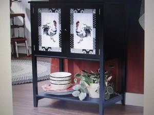lot 27 image: Rooster Buffet open box Retail $149...