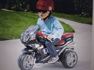 lot 52 image: Battery-Powered 3-Wheel Racer open ...