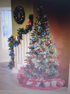 lot 79 image: Prelit Tree, Wreath and Garland Set...