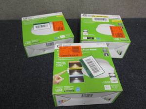 lot 212 image: 3 CE Lighting Products...
