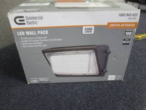 lot 223 image: CE 28-Watt LED Wall Pack, 3300 Lume...
