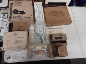 Pampered Chef (13 Pieces)