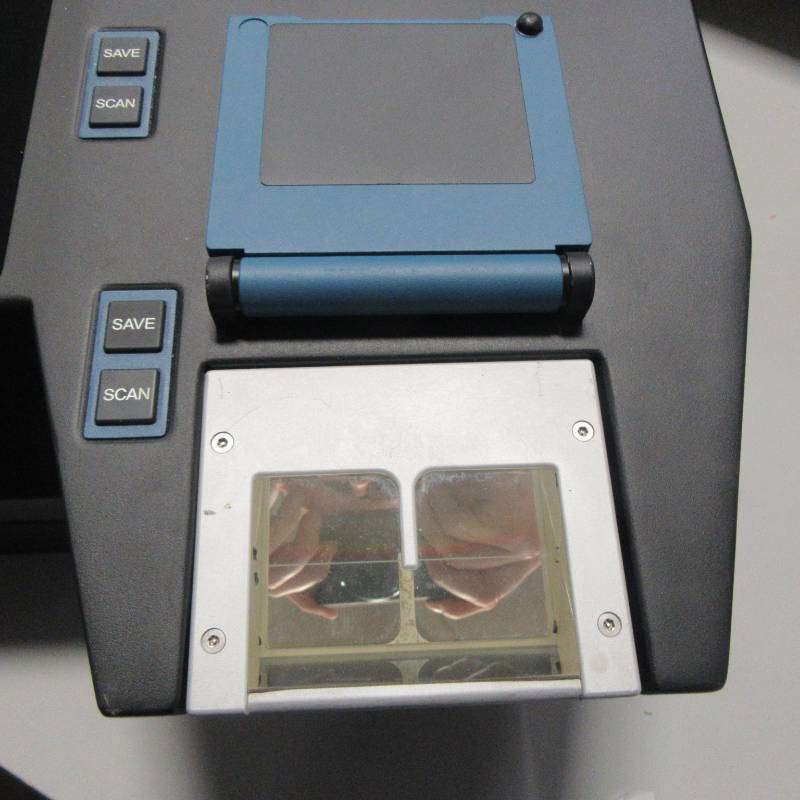 lot 10 image: L-1 IDENTITY SOLUTIONS Biometrics TPE-5900-HD Livescan Devise