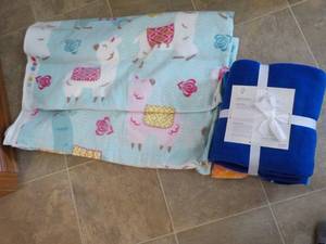 No Sew Throw Fleece Kit and extra y...