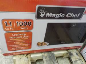 Black Magic Chef 1.1 cu ft 1000 wat...