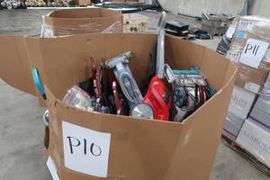 lot 10 image: GREAT PALLET OF MIXED UNTESTED VACUUMS AND CARPET SHAMPOOERS