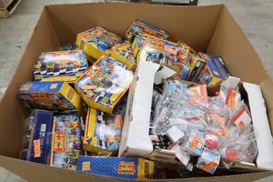 lot 12 image: HALF GAYLORD OF NEW TOYS BATTLE BOTS