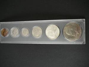 lot 84 image: 1967 Proof Set Eisenhower 1776-1976, Kennedy Half dollar Washington Quarter Roosevelt Dime Nickle Penny
