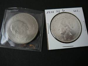 lot 129 image: 1965 Churchill & 1938 2 12 Wilhelmina Koningin Der Nederlanden