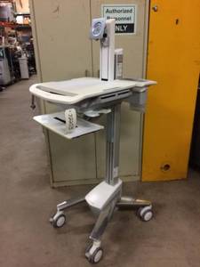 lot 79 image: Retails NEW $1200 Medical Mobile Computer Workstation Ergotron Styleview With LCD Monitor Mount Adjustable Sit Or Stand Computer Laptop Cart