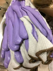 lot 85 image: Huge Lot Of Work Gloves - Appear New