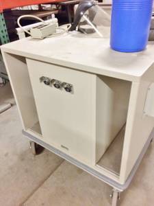 lot 90 image: Steris Cart For Heavy Duty Loads With Drawer & Slide Out Tray - Contents On Top Not Included