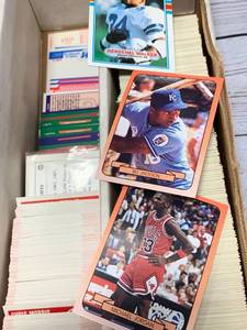 1980s & 1990s Football, Basketball, Baseball Cards