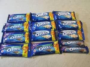 12 Assorted Oreo Candy Bars  B-2...