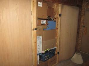 3 ft x 5 ft Storage Unit Packed Ful...