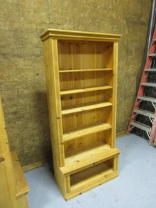 lot 6 image: Wood Display Shelf wAdjustable Shelves 33x16x76