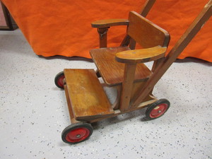 lot 41 image: Vintage Baby Stroller