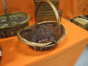 lot 55 image: (New) Wicker Baskets