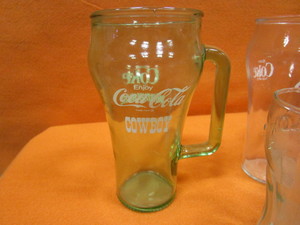 lot 74 image: Coca Cola Garbage can, Collector Cans, Mugs, Glasses, Coasters