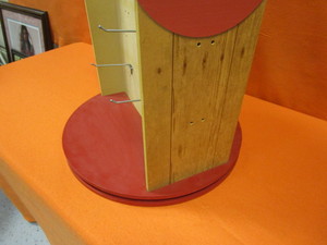 lot 79 image: Swivel Display Stand21x27