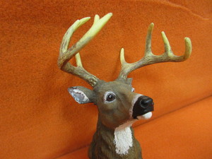 lot 89 image: (New) Deer Figurine Coat Hook