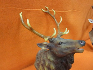 lot 90 image: (New) Elk Figurine Coat Hook