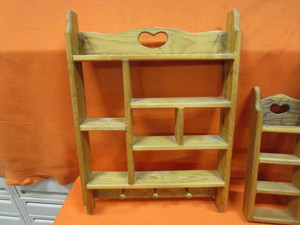 lot 133 image: Display Shelves