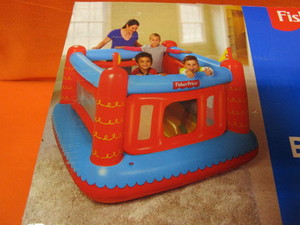 lot 195 image: (New) Bounce House