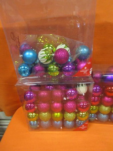lot 266 image: (New) Christmas Ornaments